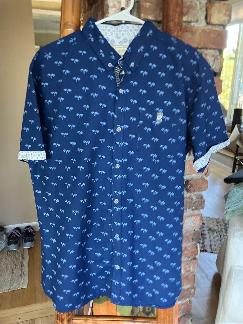 Men's Short-Sleeve Navy Button-Down Shirt with Palm Print